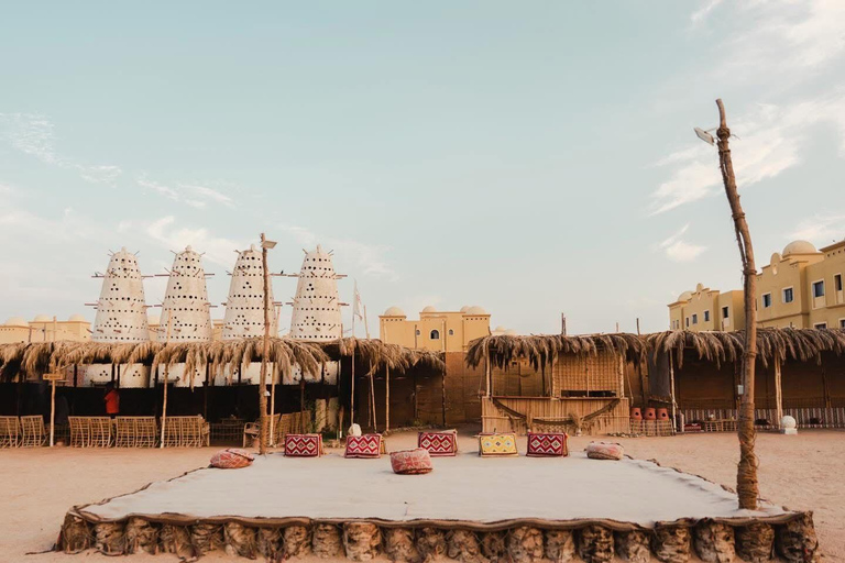 Hurghada: Dolphin Show, Snorkeling, submarine& Bedouin Tour