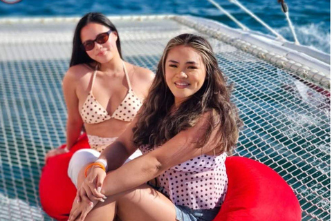 Boracay: Red Wave Island Hopping Tour with Water Activities