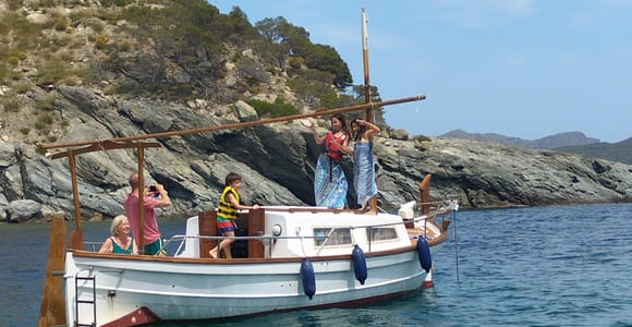 Cap Norfeu: Traditional Boat Tour of the Cap de Creus Natural Park