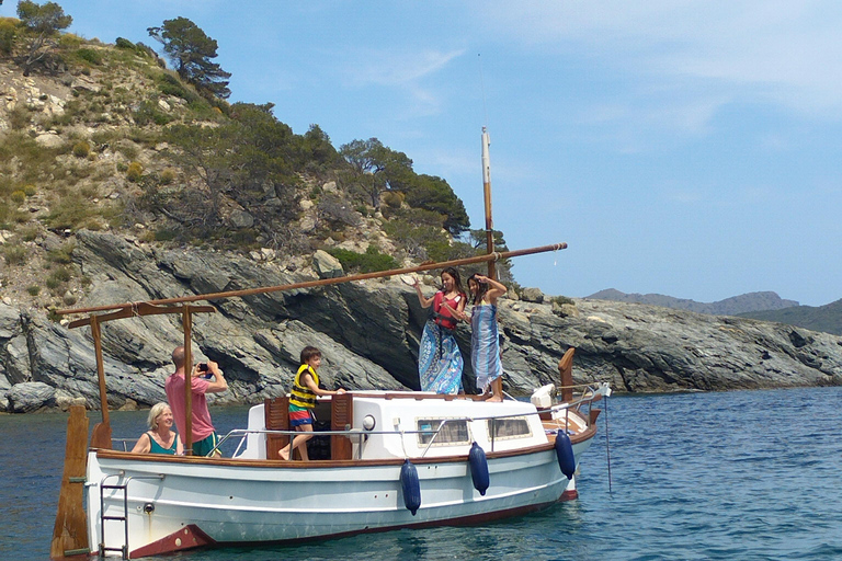 Cap Norfeu: Traditional Boat Tour in the Cap de Creus Natural Park Cap des Freu: Traditional Boat Tour in the Cap de Creus Natural Park