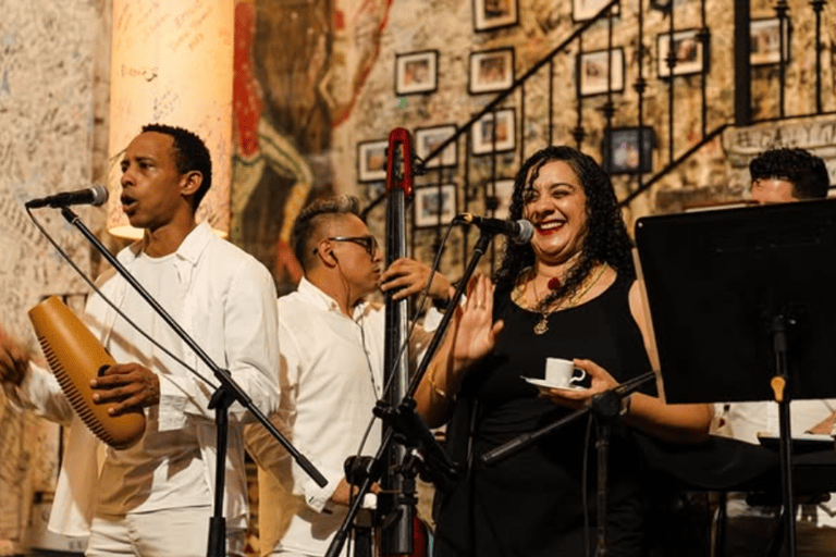 Puerto Vallarta: clase de salsa y noche de baile local