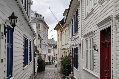 Bergen: Private Early Evening Walking Tour