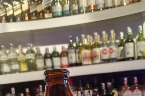 Mombasa: Nightlife Tour with Wine Tasting and Dinner