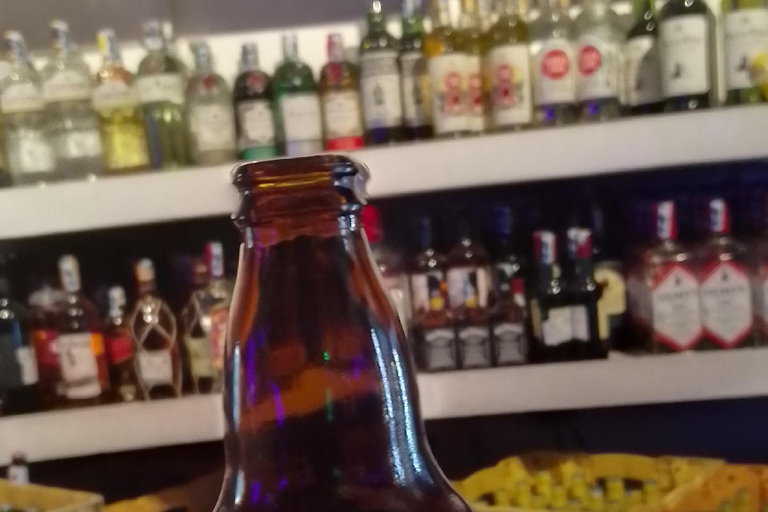 Mombasa: Nightlife Tour with Wine Tasting and Dinner