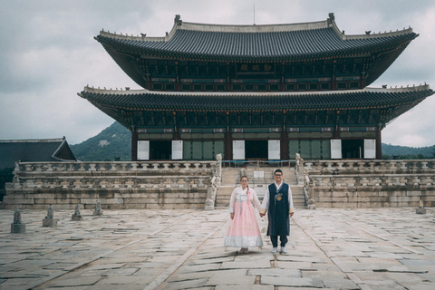 Seoul: K-Drama Style Couple Photoshoot