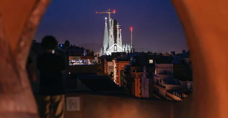 Barcelona: La Pedrera Night Experience photo 18