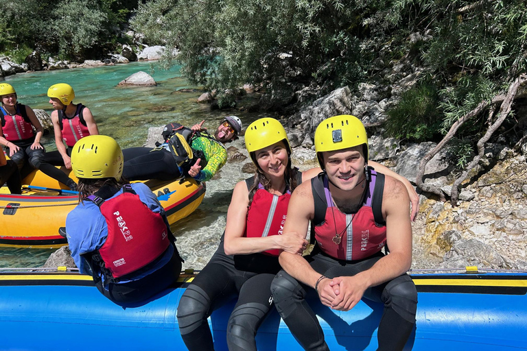 Bovec: Rafting sul fiume SocaBovec: Whitewater Rafting sul fiume Soca