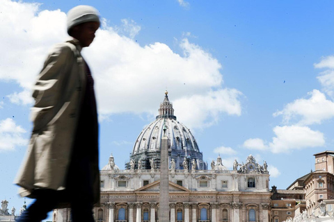 Rome: Private Customizable Tour in an Electric Golf Cart