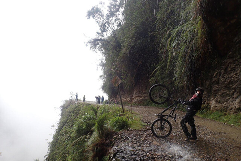 La Paz: Death Road Mountain Biking Tour