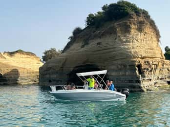 Corfu: Private Boat Trip with Skipper