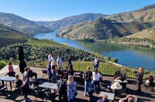 Von Porto Douro Tal Tour Weinverkostung Flusskreuzfahrt Mittagessen