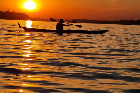 Belgrade: Sunset Kayak Tour