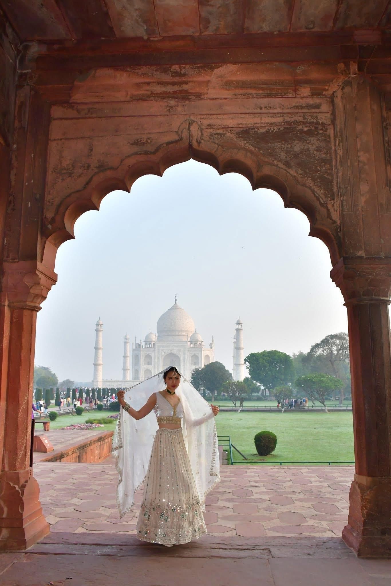 Agra: Sonnenaufgangstour zum Taj Mahal mit Mausoleum (Skip-the-line)