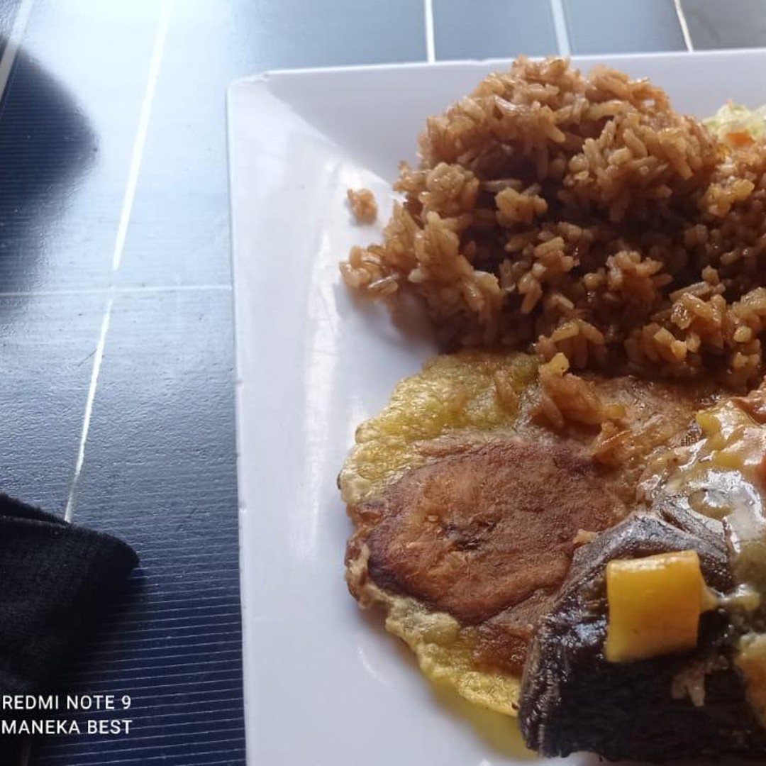 Colagem de mídia