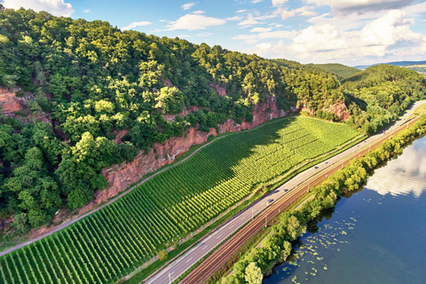 Kellerentdeckerführung "Ältester Weinkeller Deutschlands" ("le plus grand vendeur d'eau d'Allemagne")