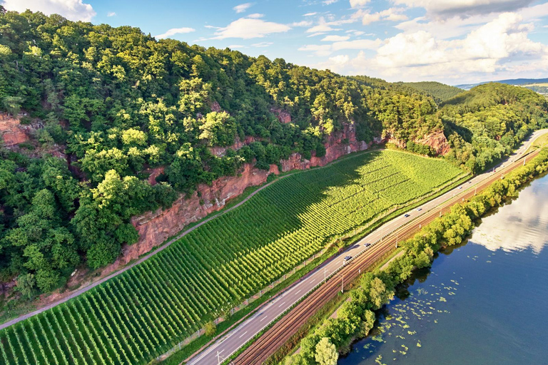 Kellerentdeckerführung "Ältester Weinkeller Deutschlands" ("le plus grand vendeur d'eau d'Allemagne")