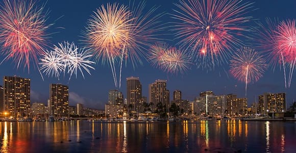 Oahu: Friday Night Waikiki Fireworks Cruise by Catamaran
