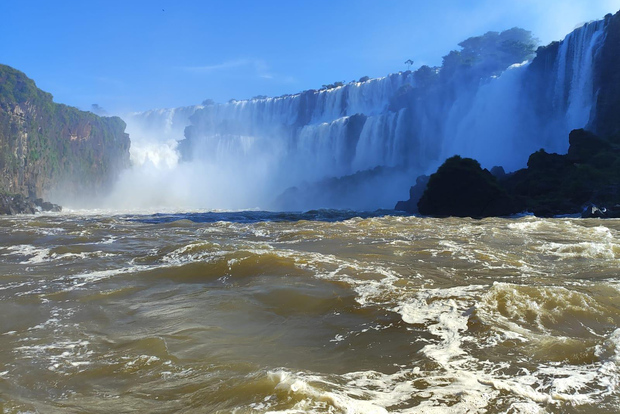 Puerto Iguazú: Viaje a las Cataratas del Iguazú por Brasil y Argentina