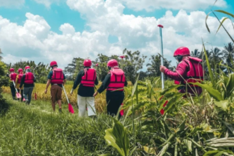 Ubud: Avventura di rafting sul fiume Ayung con pranzo e trasportoRafting con trasferimento di andata e ritorno