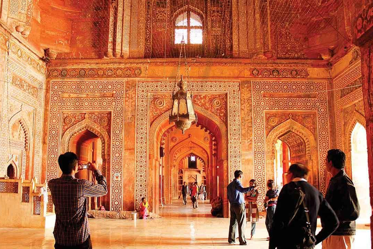 Delhi: Private Half-Day Old Delhi & Hidden Lanes Tour Tour with Guide, AC Car & Street Food Tasting