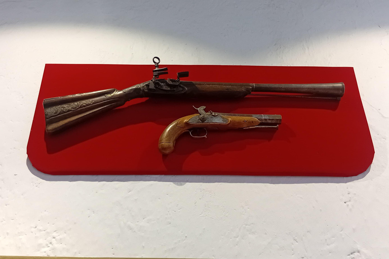 Sucre - Bolivia: Political and Historical Walking Tour