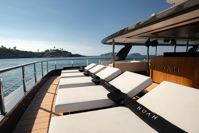 Phuket:Phi Phi Island with Premium Buffet & DJ by Noah Yacht