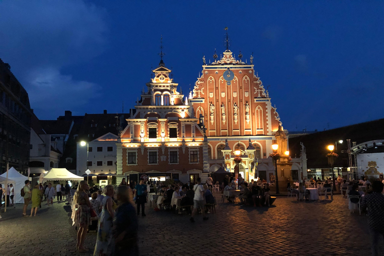 Riga Old Town, C Market & Art Nouveau Guided Walking Tour