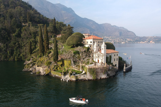 Tour in barca sul Lago di Como: prosecco e copertura invernale