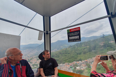 Medellín: City tour privado e de luxo em francês