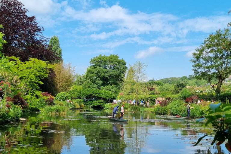 From Paris: Monet's Giverny House Private Tour