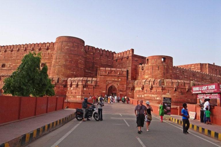 Visite du Taj Mahal au lever du soleil depuis Delhi en voitureVoiture Ac + Guide + Entrée