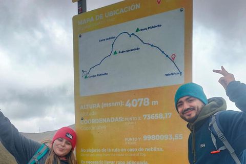 Quito: Pichincha Volcano Cable Car and Hiking Tour Rucu Pichincha Summit