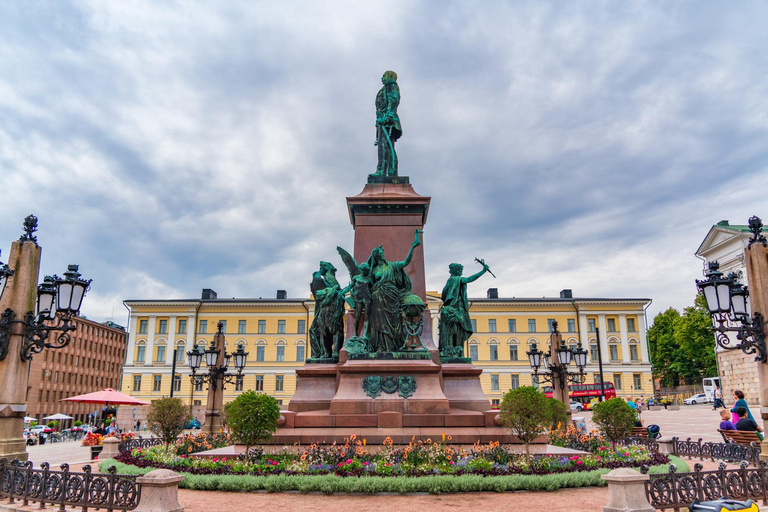 Helsinki Old Town Highlights and Hidden Gems Private Tour 2-hour: Old Town Tour