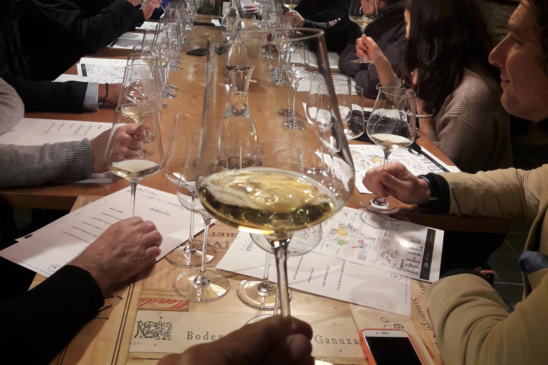 San Sebastian: Private Walking Tour with Wine Tasting