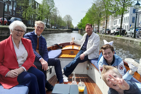 The Hague: individual tickets for an electric boattour!