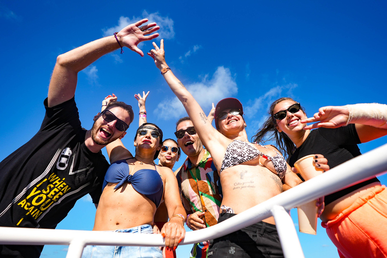 Cancun - Isla Mujeres Katamaranresa till Isla Mujeres, öppen bar och lunchbuffé