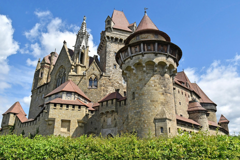 Escursione di un giorno da Vienna a Laxenburg, Bratislava e Kreuzenstein