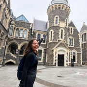 Christchurch: Ultimate Walking Tour with Coffee