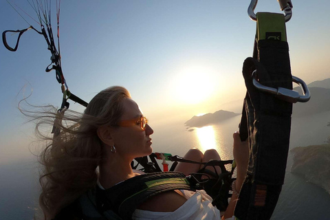 From Antalya: Ölüdeniz Paragliding w/Hotel Transfer & Lunch From Antalya: Ölüdeniz Paragliding w/Private Transfer
