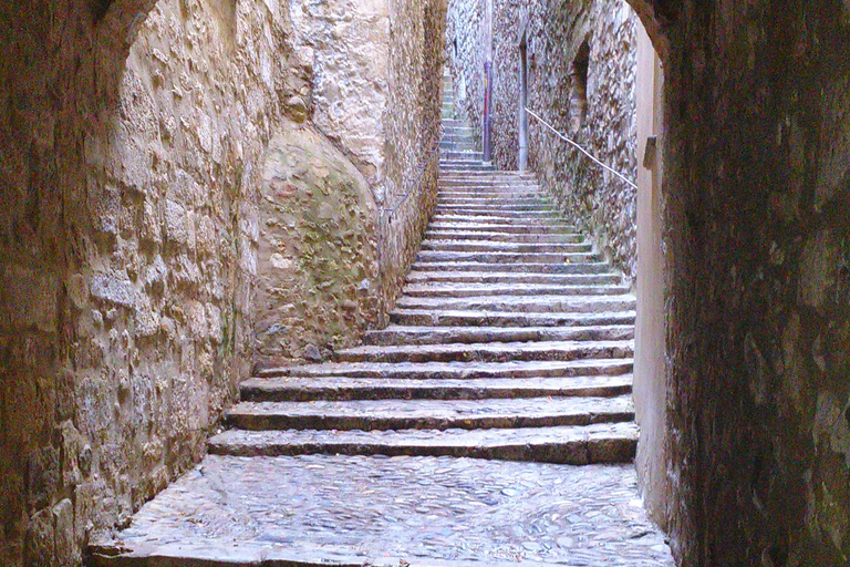 Girona: Visita guiada na cidade e no museu da herança judaicapasseio em espanhol