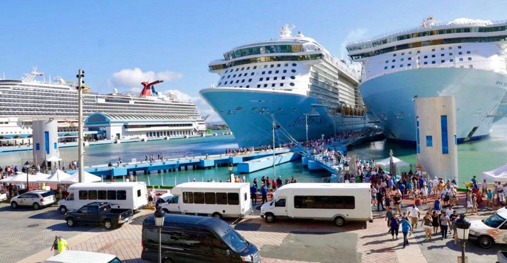 Privéoverdracht van/naar luchthaven, hotels, airbnb, cruises haven - Housity