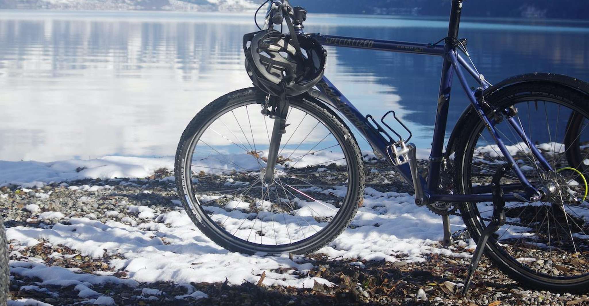 川、湖、ホットチョコレートとのウィンターラケンバイクツアー - Hizvo