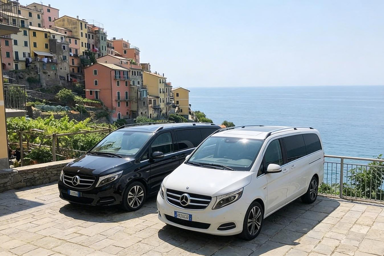 Cinque Terre: Minivan Private Tour Cinque Terre: Monterosso private minivan tour 8h