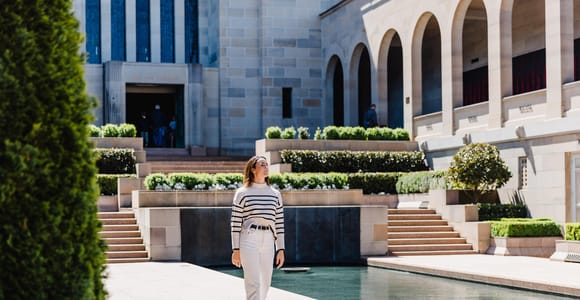 From Sydney: Full-Day Tour to Canberra