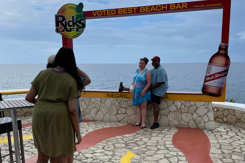 Highlights of 7 mile negril and sunset at ricks cafe