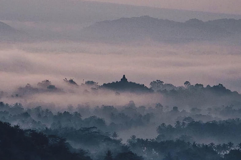 Yogyakarta: Tour dell&#039;alba di Setumbu, Borobudur e Prambanan