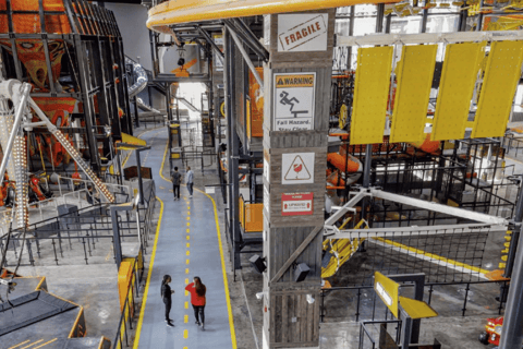 Abu Dhabi: Biglietto d&#039;ingresso per il parco avventura AdrenarkStancarsi di giocare