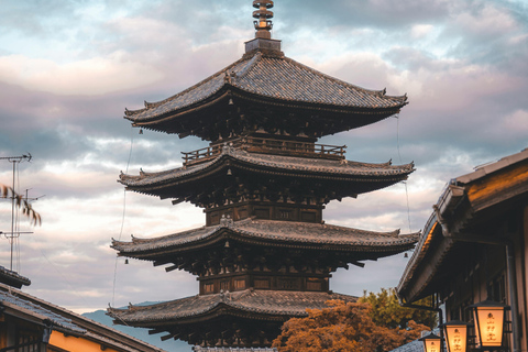 Kyoto: Private Highlight Day Tour with Guide and Vehicle