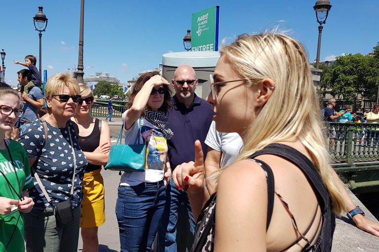 Visite pied à pied unique des grandes femmes de l'histoire de Paris