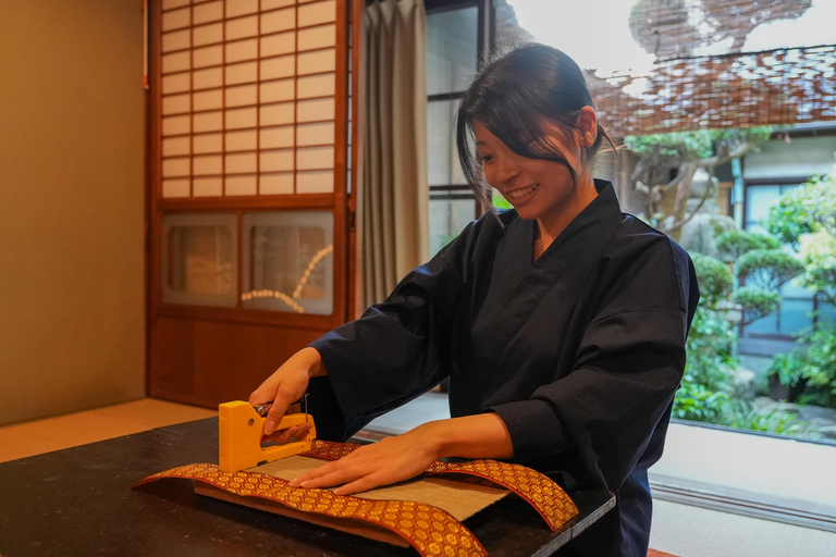 Nara: Tatami-Making Workshop with Tea and Sweets